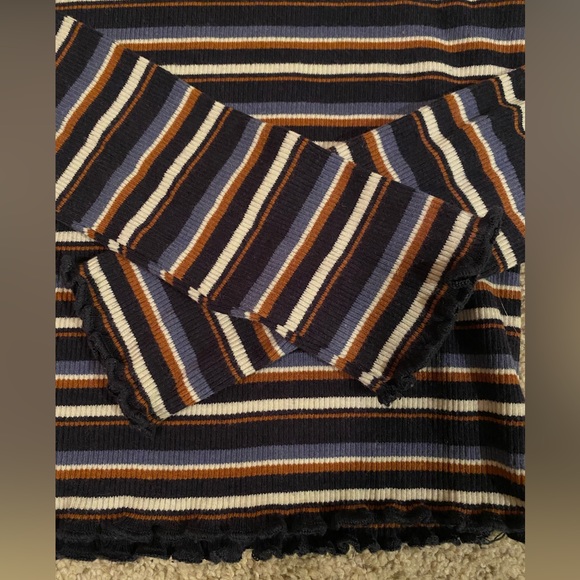 Striped turtleneck sweater. Size small - Picture 3 of 8